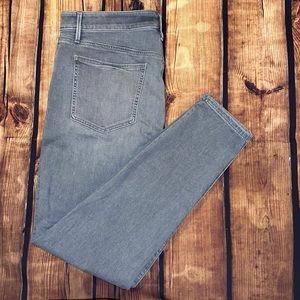 Ann Taylor Curvy Sculpting High Rise Skinny Jeans